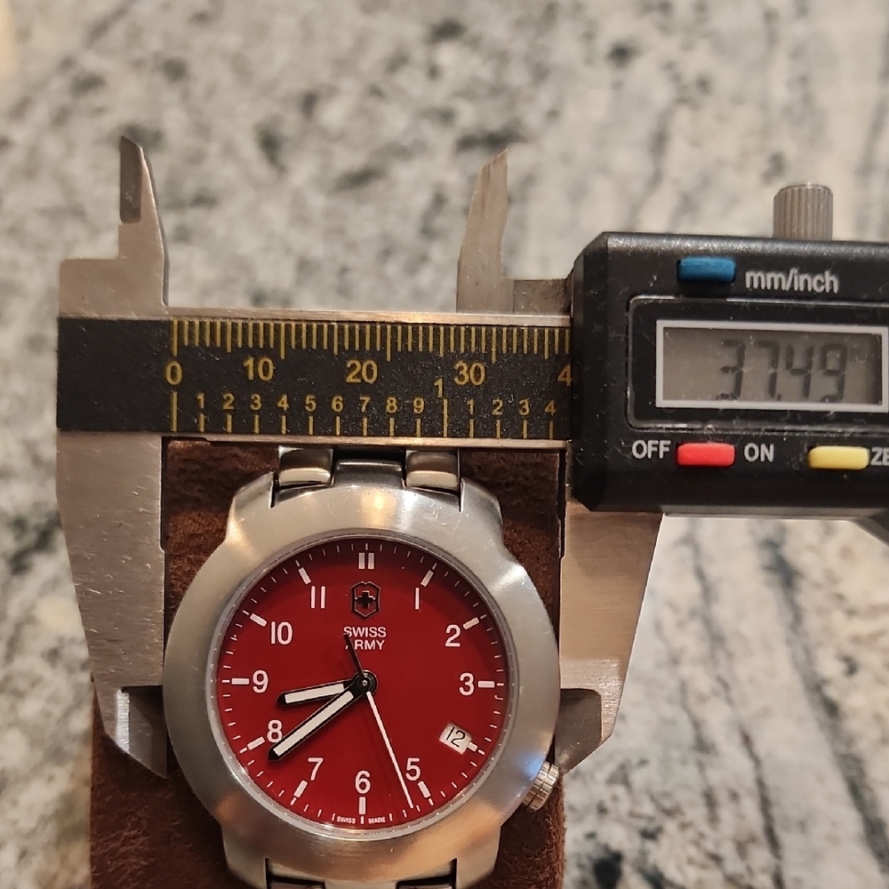 Swiss Army Red Dial Men's Watch